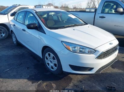 1FADP3E22HL282604 FORD FOCUS Photo 1