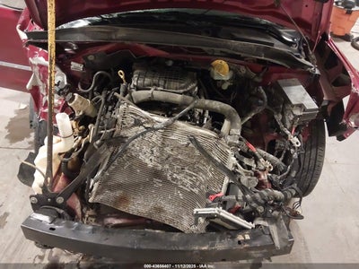 CHRYSLER TOWN & COUNTRY