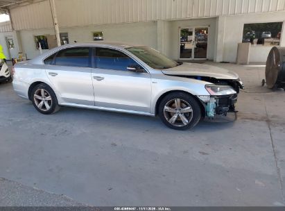 1VWAT7A32FC104961 VOLKSWAGEN PASSAT Photo 1