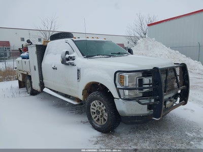 1FD8X3F63KEG11718 FORD F-350 CHASSIS Photo 1