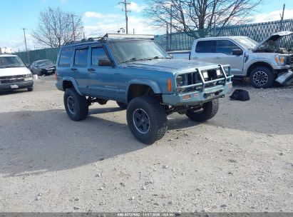 1J4FF68S6XL582593 JEEP CHEROKEE Photo 1