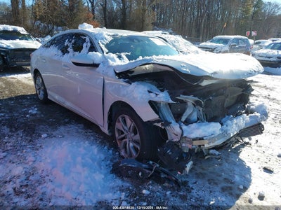 1HGCV1F10KA157837 HONDA ACCORD Photo 1