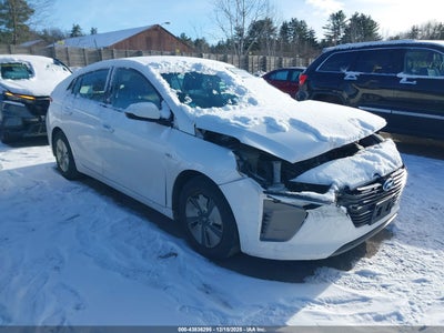 KMHC65LC1HU024631 HYUNDAI IONIQ HYBRID Photo 1