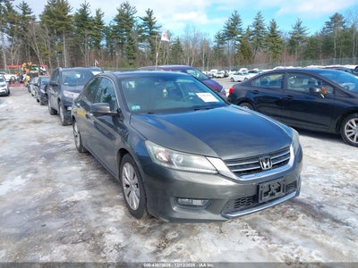 1HGCR2F82EA122941 HONDA ACCORD Photo 1