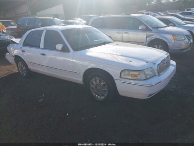 2MEFM74V28X607221 MERCURY GRAND MARQUIS Photo 1