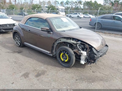 3VW5P7AT6DM831442 VOLKSWAGEN BEETLE Photo 1