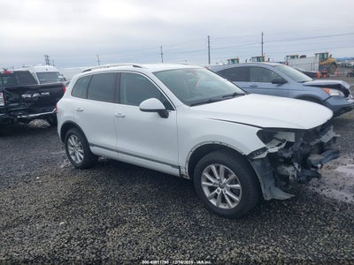 WVGEF9BP6ED007565 VOLKSWAGEN TOUAREG Photo 1