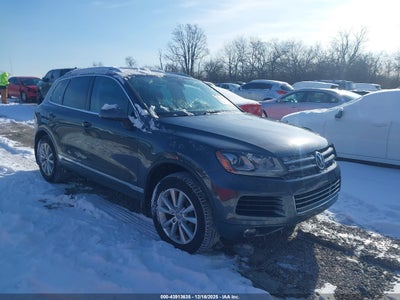 WVGEF9BP1DD012512 VOLKSWAGEN TOUAREG Photo 1