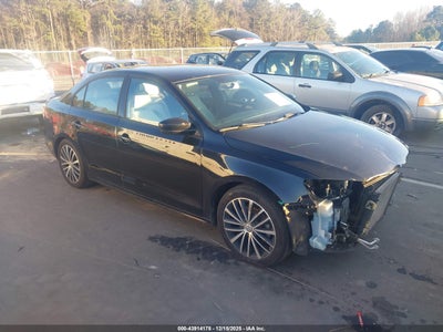 3VWD17AJ1GM300486 VOLKSWAGEN JETTA Photo 1