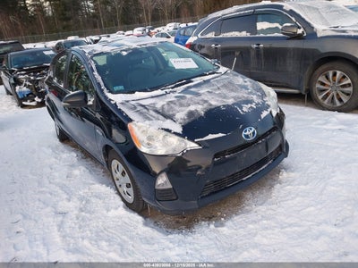 JTDKDTB39D1535060 TOYOTA PRIUS C Photo 1