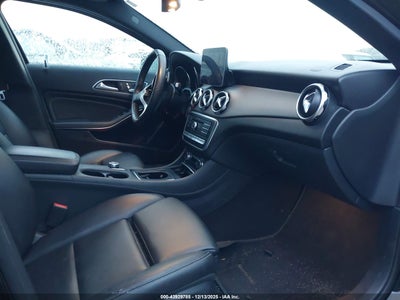 MERCEDES-BENZ GLA 250