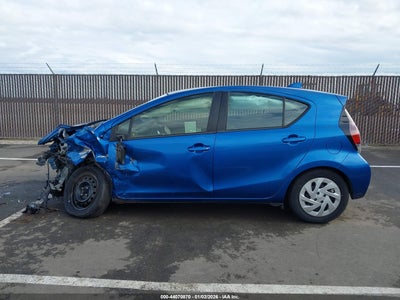 TOYOTA PRIUS C