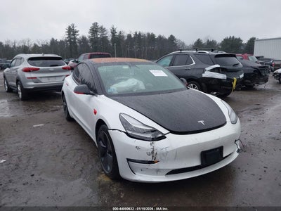 5YJ3E1EA4JF122983 TESLA MODEL 3 Photo 1