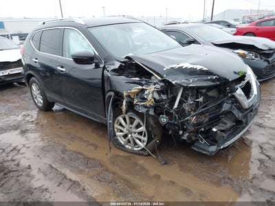 KNMAT2MV2KP500779 NISSAN ROGUE Photo 1