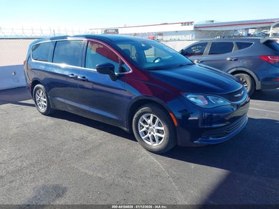 2C4RC1DG3HR756693 CHRYSLER PACIFICA Photo 1