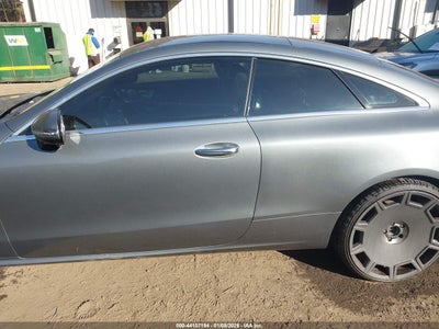 MERCEDES-BENZ E 400