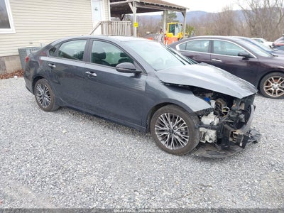 3KPF54AD5NE425409 KIA FORTE Photo 1