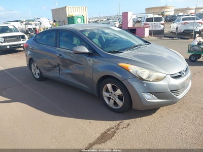 5NPDH4AE1CH127245 HYUNDAI ELANTRA Photo 1