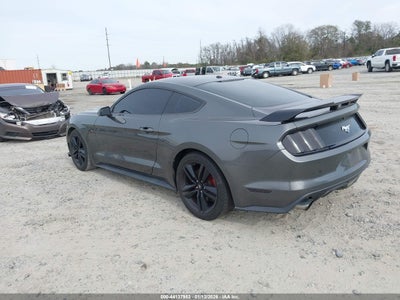 FORD MUSTANG
