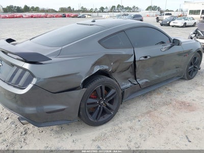 FORD MUSTANG