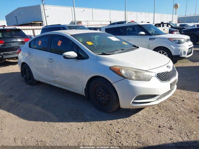 KNAFX4A65F5339796 KIA FORTE Photo 1