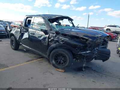 1C6RR7GT8MS577530 RAM 1500 CLASSIC Photo 1