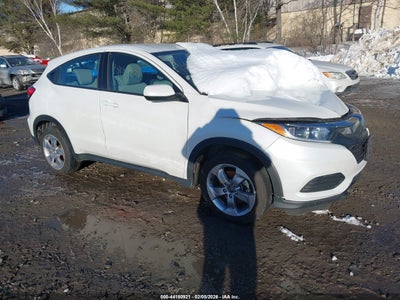 3CZRU6H31NM746677 HONDA HR-V Photo 1