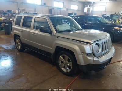 1C4NJRFB9ED585600 JEEP PATRIOT Photo 1