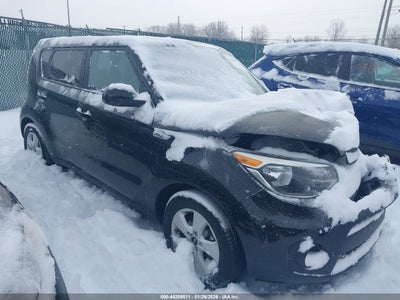 KNDJN2A21K7684343 KIA SOUL Photo 1