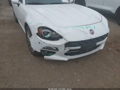 FIAT 124 SPIDER