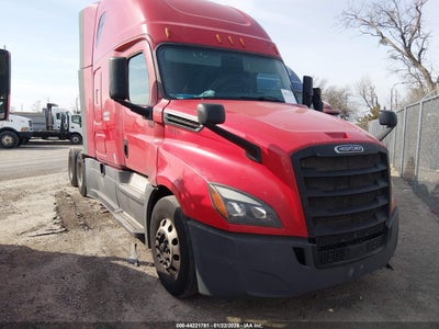 3AKJHHDR9JSHM7861 FREIGHTLINER NEW CASCADIA 126 Photo 1