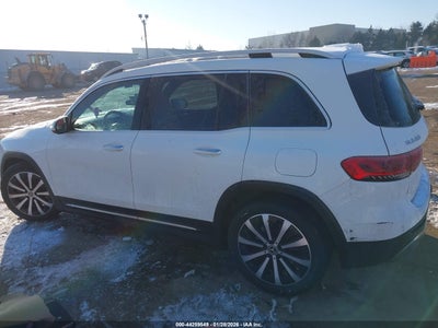 MERCEDES-BENZ GLB 250