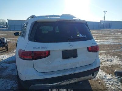 MERCEDES-BENZ GLB 250