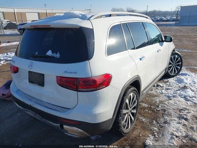MERCEDES-BENZ GLB 250
