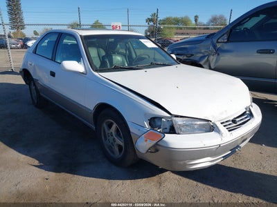 JT2BG22K8V0088777 TOYOTA CAMRY Photo 1