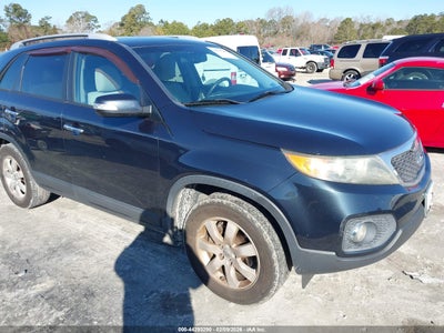 5XYKT3A69CG238447 KIA SORENTO Photo 1