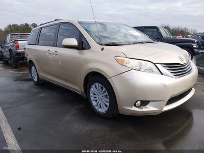 5TDYK3DC4BS041928 TOYOTA SIENNA Photo 1