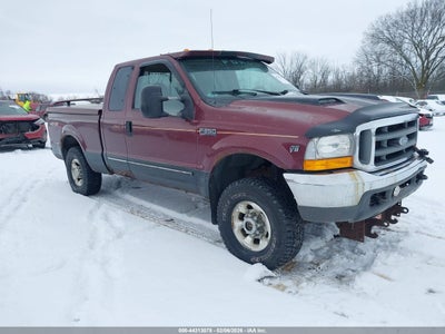 1FTNX21LXXEE01218 FORD F-250 Photo 1