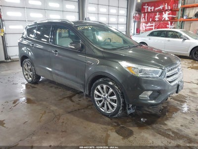 1FMCU9J91HUB07285 FORD ESCAPE Photo 1