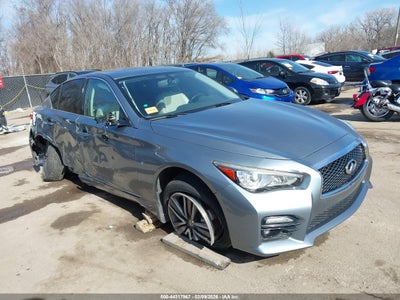2015 Infiniti Q50