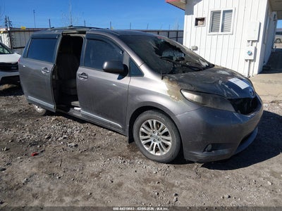 5TDYK3DC8CS257363 TOYOTA SIENNA Photo 1