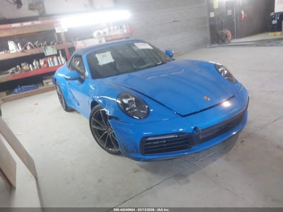 PORSCHE 911