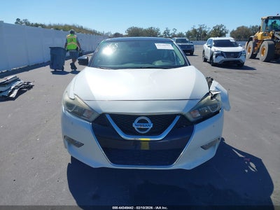 NISSAN MAXIMA
