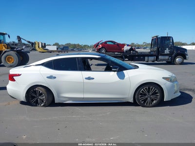 NISSAN MAXIMA