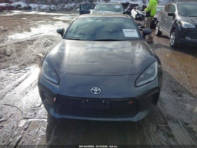 TOYOTA GR86