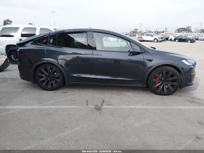 TESLA MODEL X