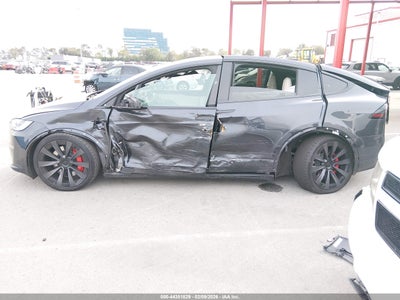 TESLA MODEL X