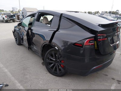 TESLA MODEL X