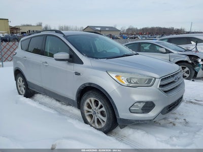 1FMCU0GD7HUD83462 FORD ESCAPE Photo 1