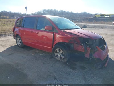 2C4RDGCGXCR321857 2012 Dodge Caravan Grand Sxt red